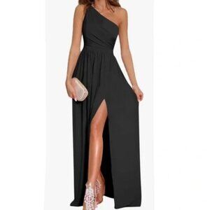 ❤️Like-New One Shoulder Black Long Dress with Slit / Cocktail / Formal/ SMALL